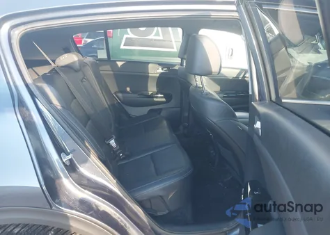 2020 Kia Sportage Ex z USA, uszkodzony, nr VIN KNDPNCAC3L7781943